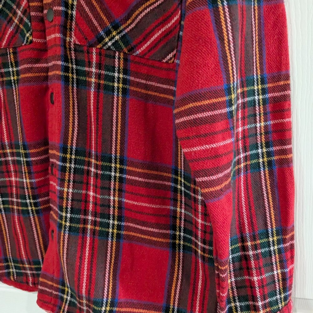 Forever 21 Men's Flannel Long Sleeve Button Down Shirt Jacket, Red Plaid, Large - Picture 8 of 15